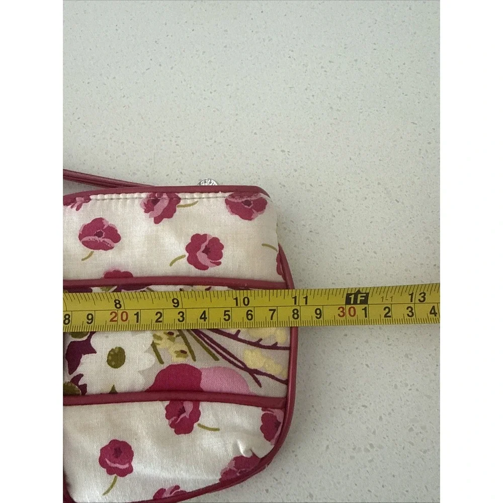 VERA BRADLEY Clutch Wristlet MAKE ME BLUSH Wristlet Clutch Purse Wallet Retired